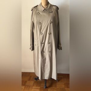 1980’s Vintage BURBERRY Trench Coat